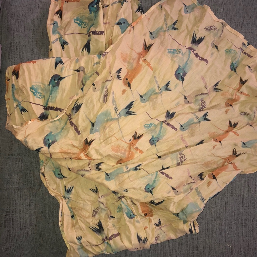 Light weight scarf with Birds